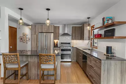 4017 Shamrock Drive NE, Saint Paul, MN 55421 - Photo 10