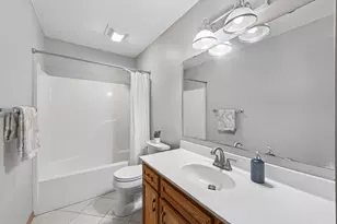 4993 Credit River Dr, Savage, MN 55378 - Photo 16