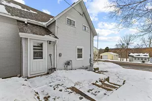 438 N Washington St, Saint Croix Falls, WI 54024 - Photo 4