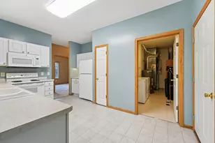 7343 Derby Ln, Shakopee, MN 55379 - Photo 12