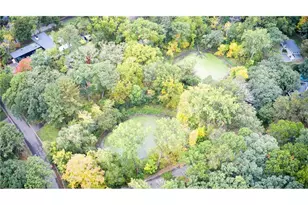 11300 Park Ridge Dr W, Hopkins, MN 55305 - Photo 8