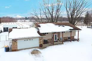 2025 Edgewood Dr, Owatonna, MN 55060 - Photo 64