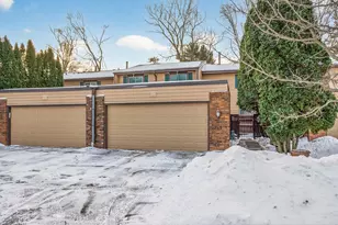 4757 Spring Cir, Minnetonka, MN 55345 - Photo 2