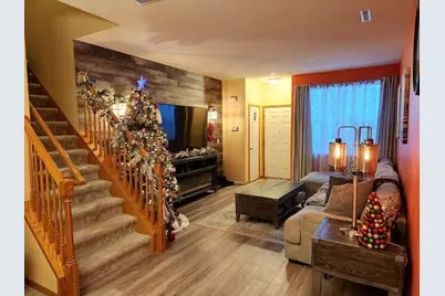 862 Princeton Avenue, Shakopee, MN 55379 - Photo 2