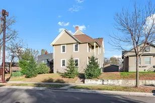 747 Buchanan St NE, Minneapolis, MN 55413 - Photo 2