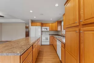 406 Tee Box Ln NE, Stewartville, MN 55976 - Photo 6