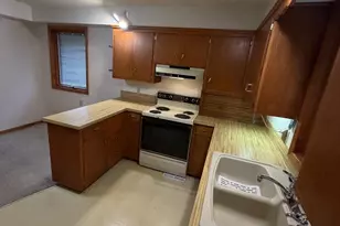 315 Floral Ave, Mankato, MN 56001 - Photo 4