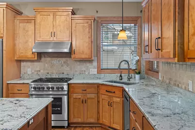 695 Rosa Court, Eagan, MN 55123 - Photo 20