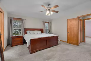 695 Rosa Ct, Eagan, MN 55123 - Photo 28