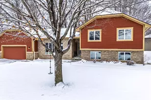 510 Liberty Ln, New Prague, MN 56071 - Photo 2