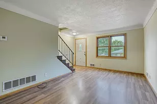 456 10th Ave S, South Saint Paul, MN 55075 - Photo 2