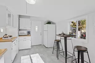 844 Howell Street N, Saint Paul, MN 55104 - Photo 10