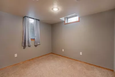 1211 13th Avenue SW, Willmar, MN 56201 - Photo 26