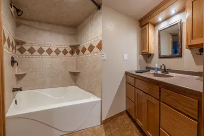 1211 13th Avenue SW, Willmar, MN 56201 - Photo 16