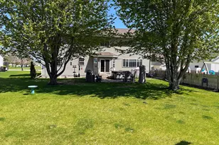 420 7th St NE, Perham, MN 56573 - Photo 2