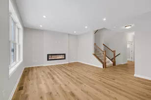 1943 Sparrow Dr, Shakopee, MN 55379 - Photo 2