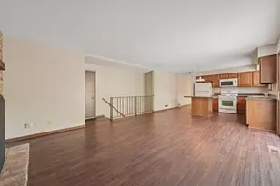 8124 W 103rd St, Bloomington, MN 55438 - Photo 6