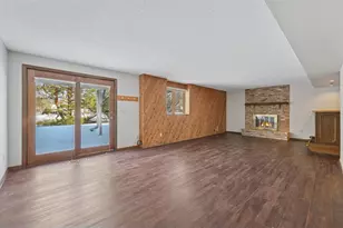 8124 W 103rd St, Bloomington, MN 55438 - Photo 20