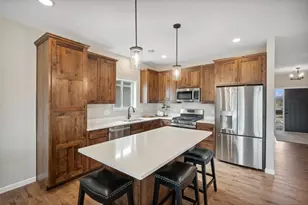 7803 Bridgewater Ct, Greenfield, MN 55373 - Photo 2