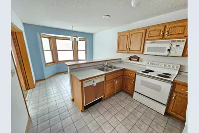 13208 Zion Street NW, Coon Rapids, MN 55448 - Photo 4