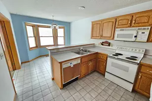 13208 Zion St NW, Coon Rapids, MN 55448 - Photo 4