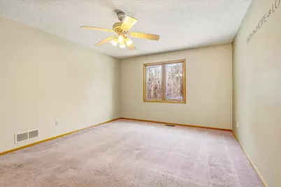 31005 Elm Street, Lindstrom, MN 55045 - Photo 22