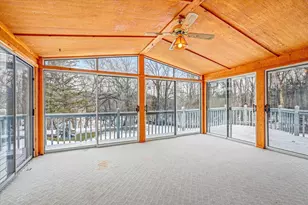 31005 Elm St, Lindstrom, MN 55045 - Photo 12