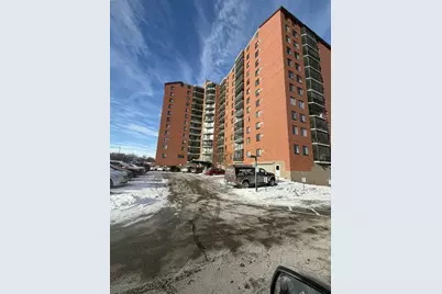 6500 Woodlake Drive #705, Richfield, MN 55423 - Photo 4