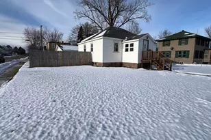 3621 1st Ave, Hibbing, MN 55746 - Photo 30