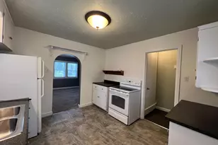 3621 1st Ave, Hibbing, MN 55746 - Photo 4