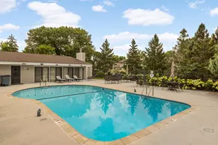 6701 W 82nd St, Bloomington, MN 55438 - Photo 32