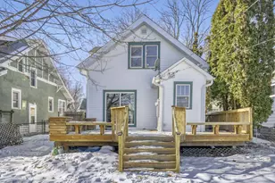 1002 Earl St, Saint Paul, MN 55106 - Photo 14