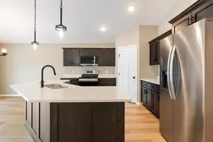 14518 Lynndale Dr, Baxter, MN 56401 - Photo 8