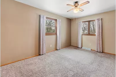 205 Linden Place S, Northfield, MN 55057 - Photo 12