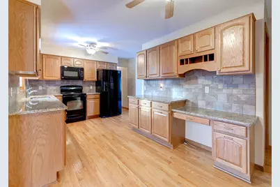 205 Linden Place S, Northfield, MN 55057 - Photo 4