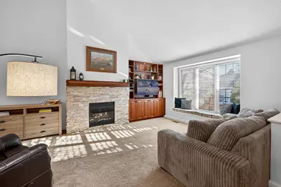 8336 Suffolk Drive, Chanhassen, MN 55317 - Photo 6