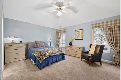 8336 Suffolk Drive, Chanhassen, MN 55317 - Photo 18