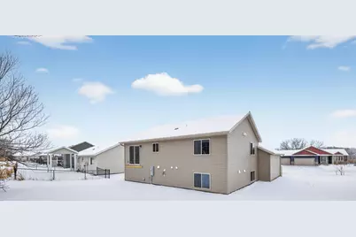 2163 Hadley Hills Drive NE, Rochester, MN 55906 - Photo 4