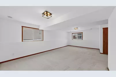 2163 Hadley Hills Drive NE, Rochester, MN 55906 - Photo 32