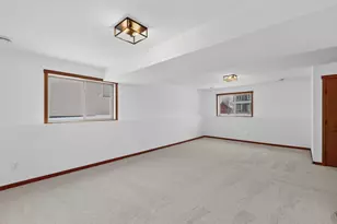 2163 Hadley Hills Dr NE, Rochester, MN 55906 - Photo 32