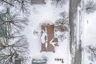 609 E 8th St, Winthrop, MN 55396 - Photo 24