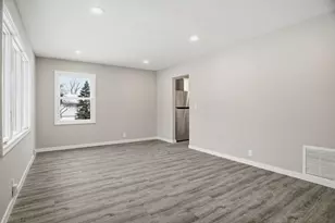 1008 W 89th St, Bloomington, MN 55420 - Photo 12