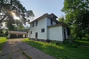 730 N 1st Street N, Waterville, MN 56096 - Photo 2