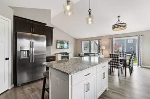 27671 Oxford Ln, Elko New Market, MN 55020 - Photo 6