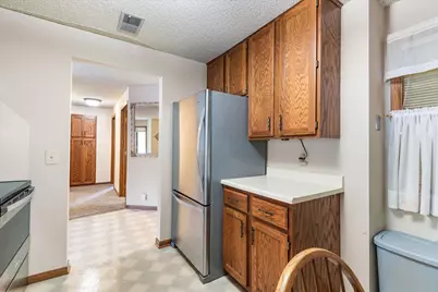 4035 Victoria Street N #110, Shoreview, MN 55126 - Photo 6