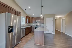 1343 Creekwood Dr, New Richmond, WI 54017 - Photo 32