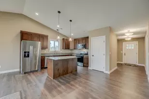 1343 Creekwood Dr, New Richmond, WI 54017 - Photo 24