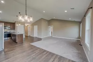 1343 Creekwood Dr, New Richmond, WI 54017 - Photo 34