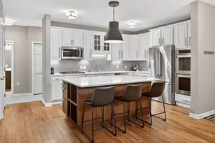 5250 Grandview Square, Edina, MN 55436 - Photo 4