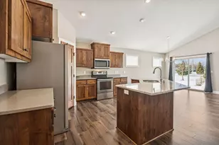 10105 Ewing Ln N, Brooklyn Park, MN 55443 - Photo 10